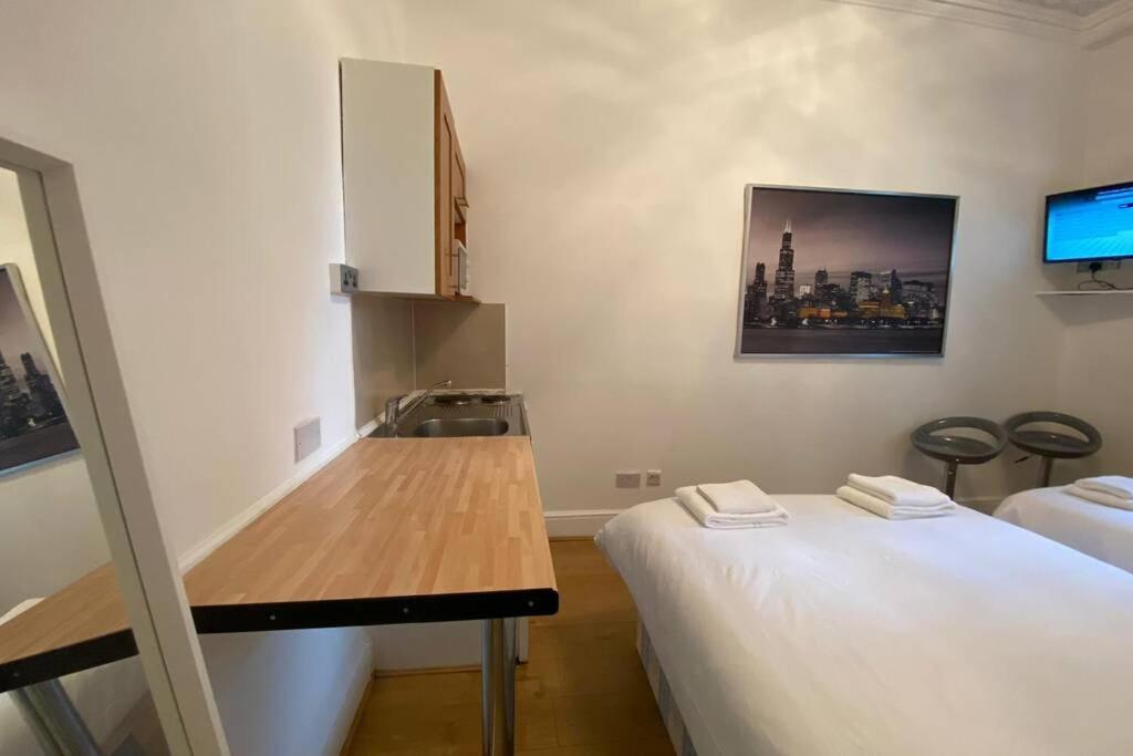 F6-Comfy Ground Flr Studio Fits 4- Near Paddington Londýn Exteriér fotografie
